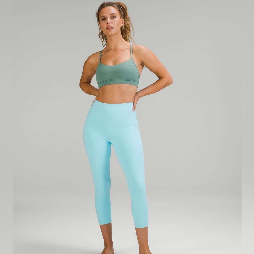 🩵 LULULEMON 🩵 Icing Blue Align w/Pockets Leggings